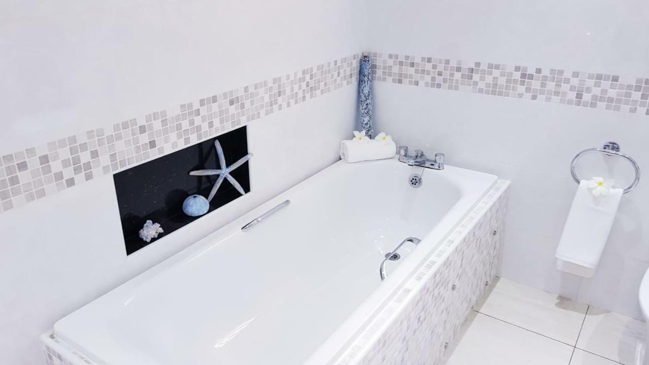 คาล์ม โซเรนโต Bed & Breakfast Glacis  ภายนอก รูปภาพ