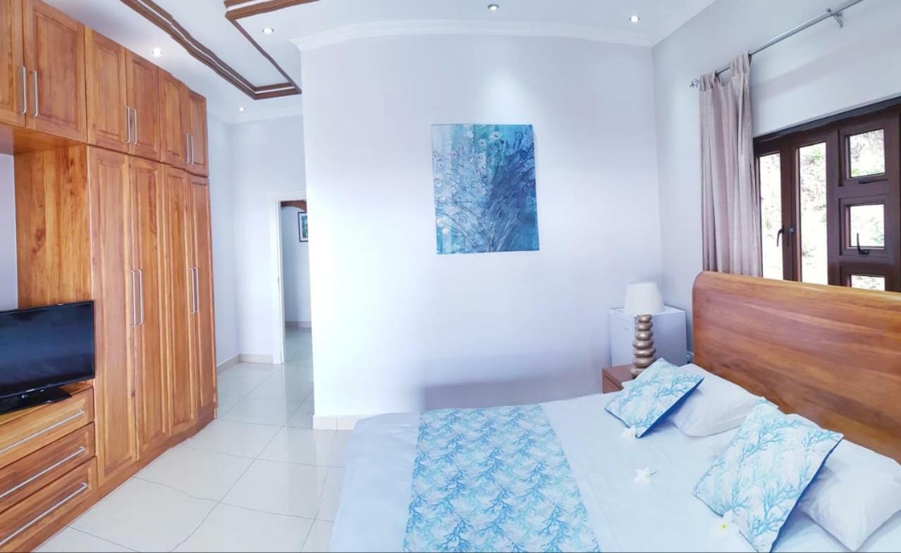 คาล์ม โซเรนโต Bed & Breakfast Glacis  ภายนอก รูปภาพ